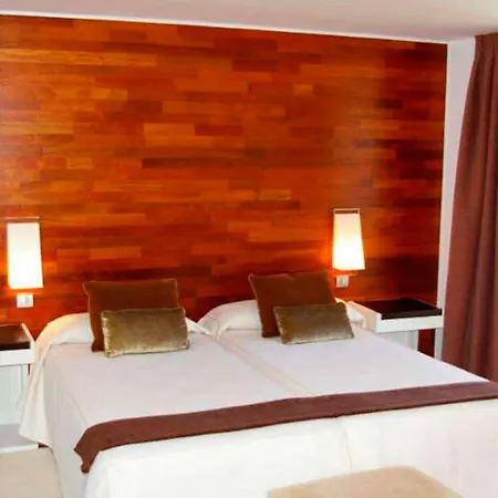 Hospederia Monasterio San Juan De La Pena ホテル 4*