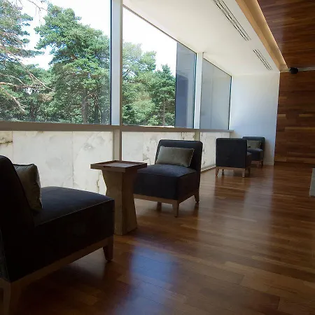 Hospederia Monasterio San Juan De La Pena 4*