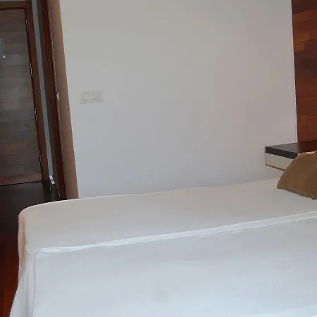 Hospederia Monasterio San Juan De La Pena 4* サン・ファン・デ・ラペーニャ