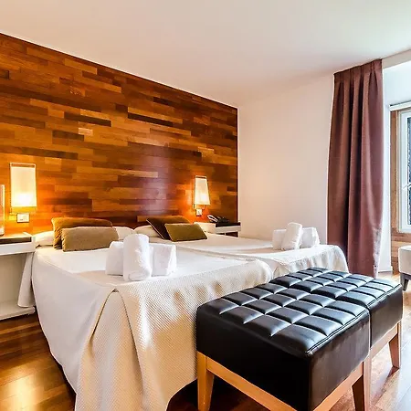 ホテル Hospederia Monasterio San Juan De La Pena