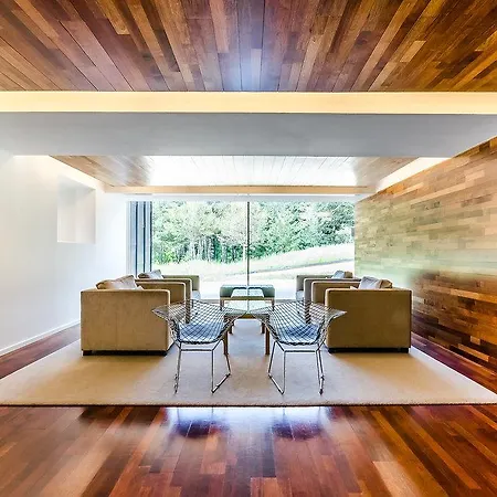 ホテル Hospederia Monasterio San Juan De La Pena サン・ファン・デ・ラペーニャ