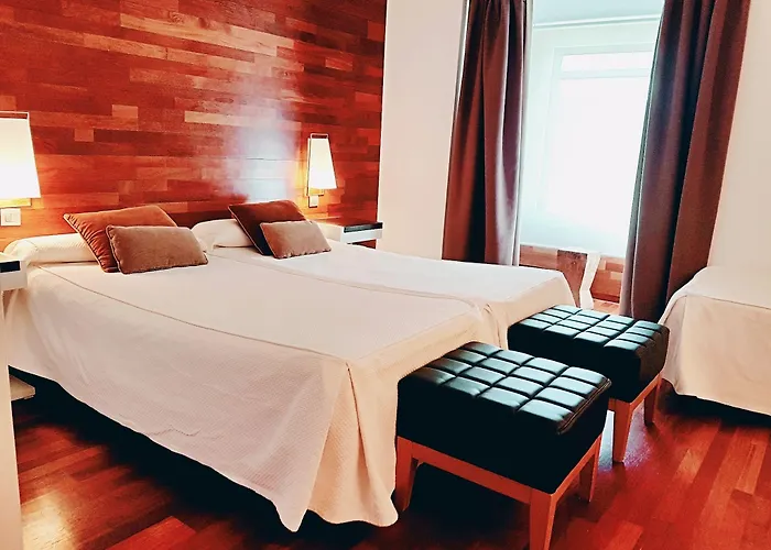 Hospederia Monasterio San Juan De La Pena Hotell 4*