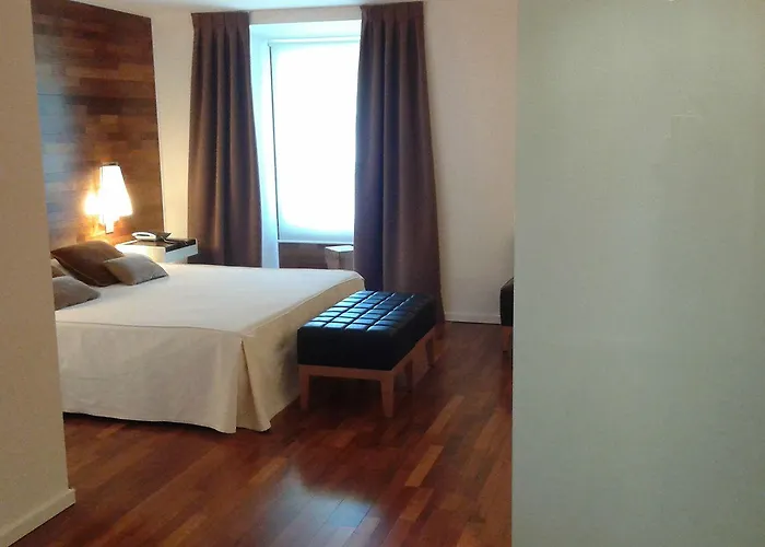 Hospederia Monasterio San Juan De La Pena Hotell 4*