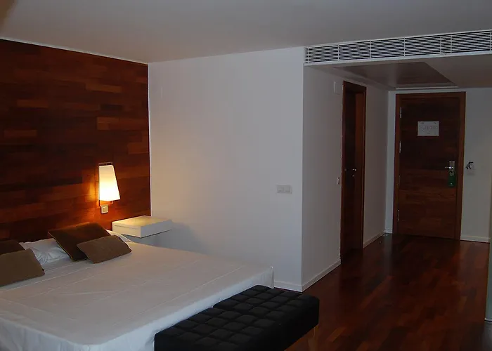 Hotell Hospederia Monasterio San Juan De La Pena San Juan de la Pena