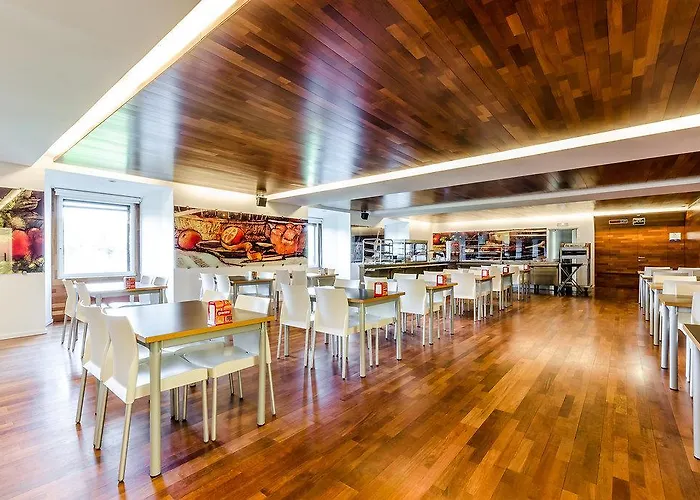 Hospederia Monasterio San Juan De La Pena