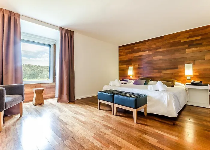 Hotell Hospederia Monasterio San Juan De La Pena