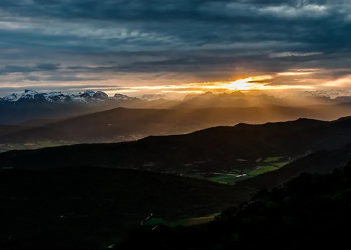 Hotell Hospederia Monasterio San Juan De La Pena