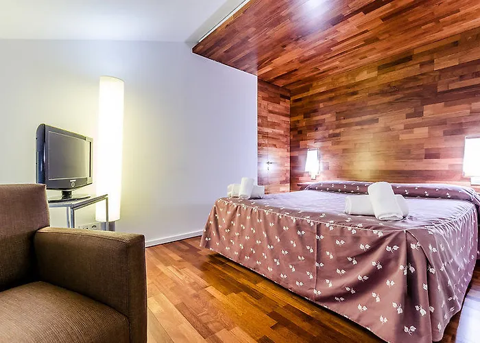 Hotell Hospederia Monasterio San Juan De La Pena