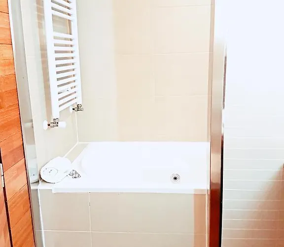 Hospederia Monasterio San Juan De La Pena